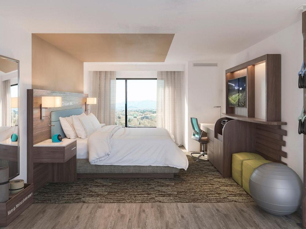 Hotel Even By Ihg 4*